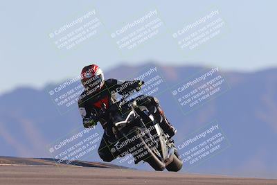 media/Nov-06-2023-Moto Forza (Mon) [[ce023d0744]]/3-Intermediate Group/Session 5 (Turn 9)/